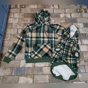 Spark Paws NWT Matching Set - Human Hoodie Medium & Dog Hoodie 4XL - Green Plaid